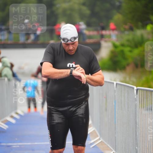 30.08.2026 - Elbe Triathlon Hamburg LAZAROV Photography http://msf.ph/oto/10034477 30.08.2026 08:58:21 Schwimmen 404, 441, 468, 623, 841, 1894 meine-sportfotos.de