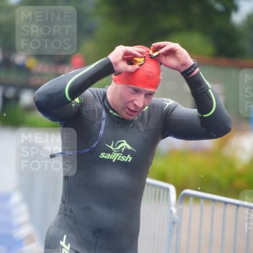 30.08.2026 - Elbe Triathlon Hamburg LAZAROV Photography http://msf.ph/oto/10034498 30.08.2026 08:58:44 Schwimmen 413 meine-sportfotos.de