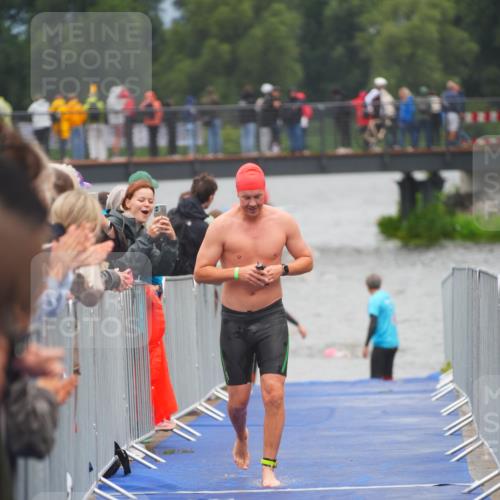 30.08.2026 - Elbe Triathlon Hamburg LAZAROV Photography http://msf.ph/oto/10034508 30.08.2026 08:58:55 Schwimmen 413, 472 meine-sportfotos.de