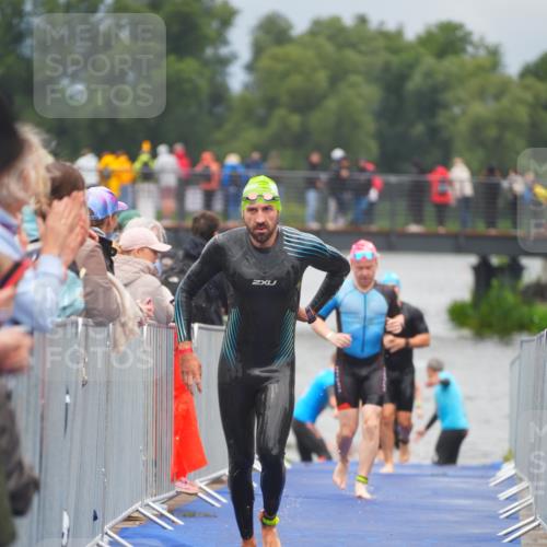 30.08.2026 - Elbe Triathlon Hamburg LAZAROV Photography http://msf.ph/oto/10034554 30.08.2026 08:59:12 Schwimmen 472, 497, 536 meine-sportfotos.de