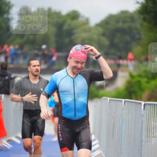 30.08.2026 - Elbe Triathlon Hamburg LAZAROV Photography http://msf.ph/oto/10034584 30.08.2026 08:59:17 Schwimmen 497, 536, 567 meine-sportfotos.de