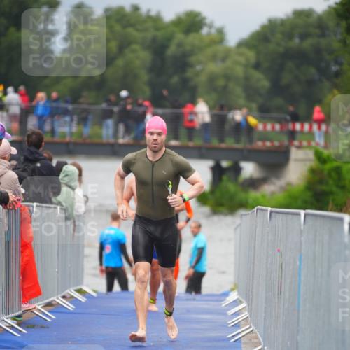 30.08.2026 - Elbe Triathlon Hamburg LAZAROV Photography http://msf.ph/oto/10034599 30.08.2026 08:59:20 Schwimmen 437, 497, 536, 567 meine-sportfotos.de