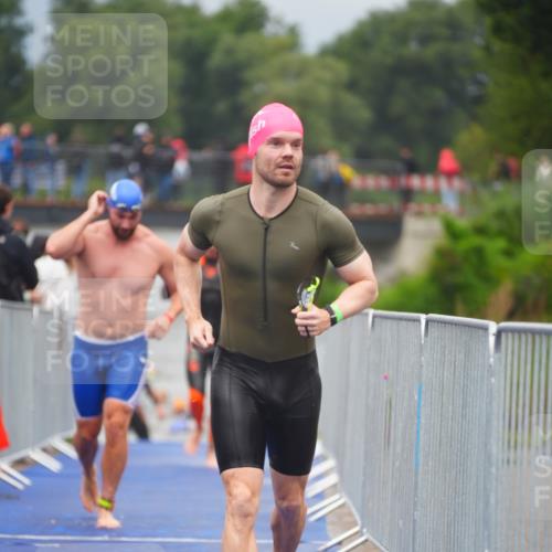 30.08.2026 - Elbe Triathlon Hamburg LAZAROV Photography http://msf.ph/oto/10034612 30.08.2026 08:59:22 Schwimmen 437, 497, 536, 567, 571, 600 meine-sportfotos.de