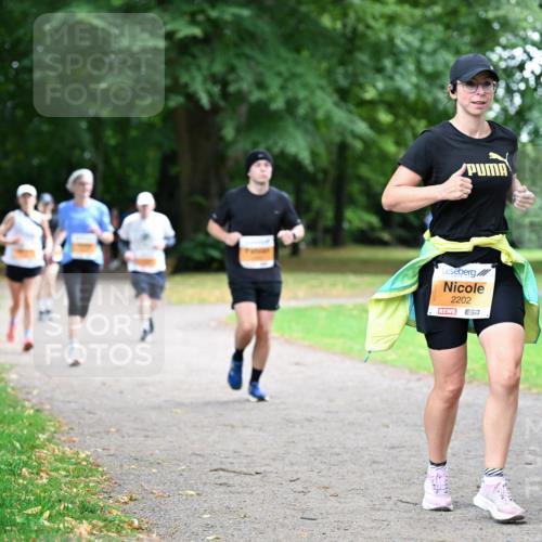 30.08.2026 - Blankeneser Heldenlauf Dr. Thomas Lammeyer http://msf.ph/oto/10034666 30.08.2026 10:41:30 Laufen 561, 2210, 2202 meine-sportfotos.de