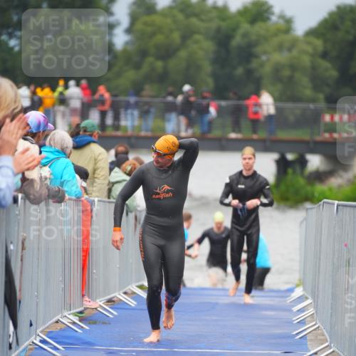 30.08.2026 - Elbe Triathlon Hamburg LAZAROV Photography http://msf.ph/oto/10034677 30.08.2026 08:59:40 Schwimmen 552, 571, 597, 600 meine-sportfotos.de
