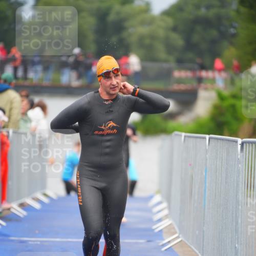 30.08.2026 - Elbe Triathlon Hamburg LAZAROV Photography http://msf.ph/oto/10034693 30.08.2026 08:59:42 Schwimmen 516, 552, 597, 600 meine-sportfotos.de