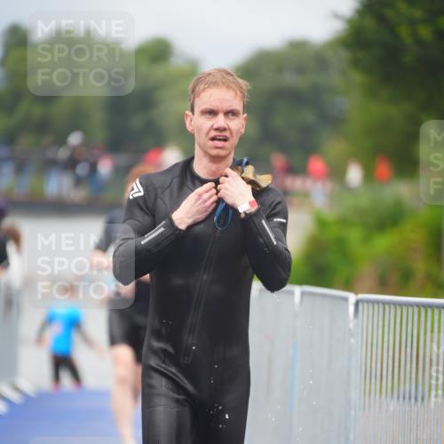 30.08.2026 - Elbe Triathlon Hamburg LAZAROV Photography http://msf.ph/oto/10034717 30.08.2026 08:59:47 Schwimmen 516, 528, 552, 597 meine-sportfotos.de