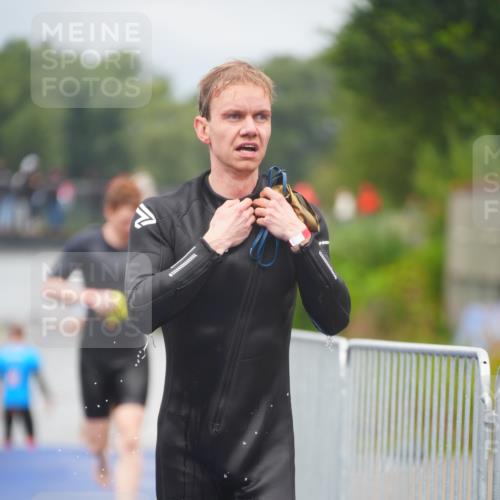 30.08.2026 - Elbe Triathlon Hamburg LAZAROV Photography http://msf.ph/oto/10034720 30.08.2026 08:59:47 Schwimmen 516, 528, 552, 597 meine-sportfotos.de