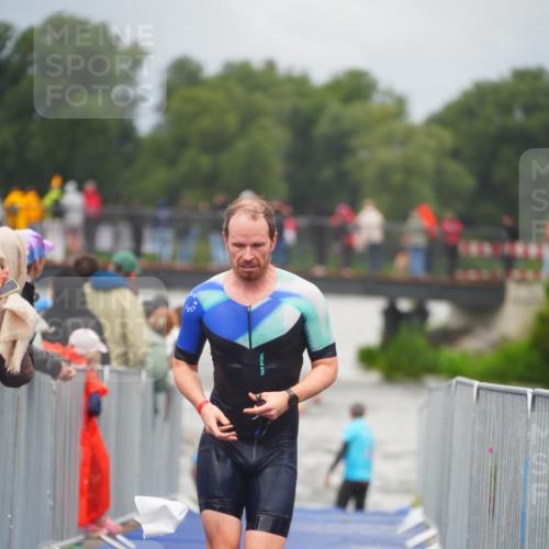 30.08.2026 - Elbe Triathlon Hamburg LAZAROV Photography http://msf.ph/oto/10034813 30.08.2026 09:00:33 Schwimmen 531, 631 meine-sportfotos.de