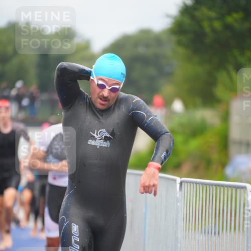 30.08.2026 - Elbe Triathlon Hamburg LAZAROV Photography http://msf.ph/oto/10034847 30.08.2026 09:00:52 Schwimmen 418, 519, 584, 588, 634, 642 meine-sportfotos.de