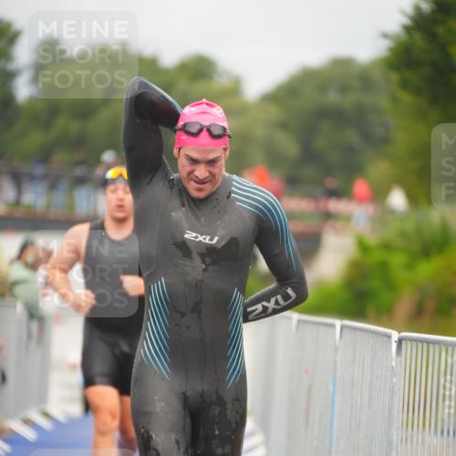 30.08.2026 - Elbe Triathlon Hamburg LAZAROV Photography http://msf.ph/oto/10034884 30.08.2026 09:00:58 Schwimmen 418, 519, 524, 540, 584, 588, 609, 634, 642 meine-sportfotos.de