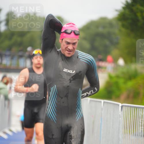 30.08.2026 - Elbe Triathlon Hamburg LAZAROV Photography http://msf.ph/oto/10034887 30.08.2026 09:00:59 Schwimmen 418, 519, 524, 540, 584, 588, 609, 634, 642 meine-sportfotos.de