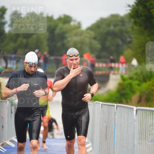 30.08.2026 - Elbe Triathlon Hamburg LAZAROV Photography http://msf.ph/oto/10034905 30.08.2026 09:01:02 Schwimmen 418, 519, 524, 540, 584, 588, 609, 634, 643 meine-sportfotos.de