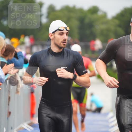 30.08.2026 - Elbe Triathlon Hamburg LAZAROV Photography http://msf.ph/oto/10034918 30.08.2026 09:01:04 Schwimmen 418, 519, 524, 540, 584, 588, 609, 634, 643 meine-sportfotos.de