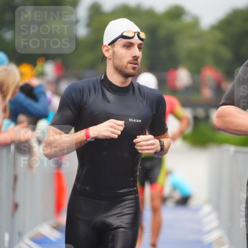 30.08.2026 - Elbe Triathlon Hamburg LAZAROV Photography http://msf.ph/oto/10034921 30.08.2026 09:01:04 Schwimmen 418, 519, 524, 540, 584, 588, 609, 634, 643 meine-sportfotos.de