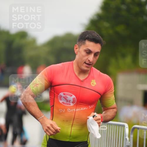 30.08.2026 - Elbe Triathlon Hamburg LAZAROV Photography http://msf.ph/oto/10034936 30.08.2026 09:01:07 Schwimmen 418, 519, 524, 540, 584, 588, 609, 643 meine-sportfotos.de