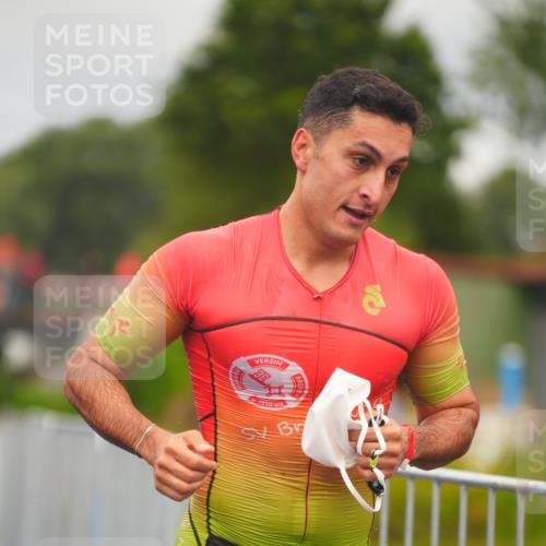 30.08.2026 - Elbe Triathlon Hamburg LAZAROV Photography http://msf.ph/oto/10034938 30.08.2026 09:01:07 Schwimmen 418, 519, 524, 540, 584, 588, 609, 643 meine-sportfotos.de