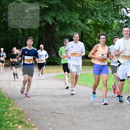 30.08.2026 - Blankeneser Heldenlauf Dr. Thomas Lammeyer http://msf.ph/oto/10034941 30.08.2026 10:42:01 Laufen 2878, 2052, 20, 2082, 2081 meine-sportfotos.de
