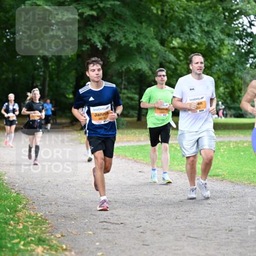30.08.2026 - Blankeneser Heldenlauf Dr. Thomas Lammeyer http://msf.ph/oto/10034950 30.08.2026 10:42:02 Laufen 2878, 851, 52, 2081, 7 meine-sportfotos.de