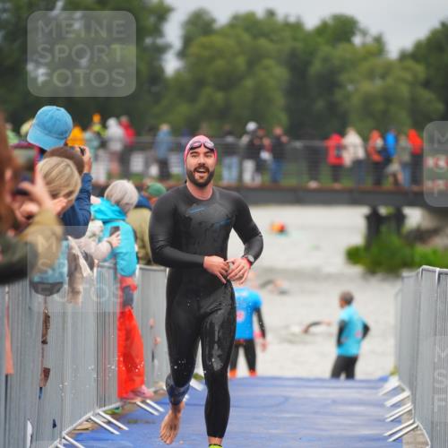 30.08.2026 - Elbe Triathlon Hamburg LAZAROV Photography http://msf.ph/oto/10035035 30.08.2026 09:01:27 Schwimmen 491, 508, 554, 608, 612, 1897 meine-sportfotos.de