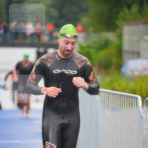 30.08.2026 - Elbe Triathlon Hamburg LAZAROV Photography http://msf.ph/oto/10035067 30.08.2026 09:01:58 Schwimmen 573, 582, 607 meine-sportfotos.de