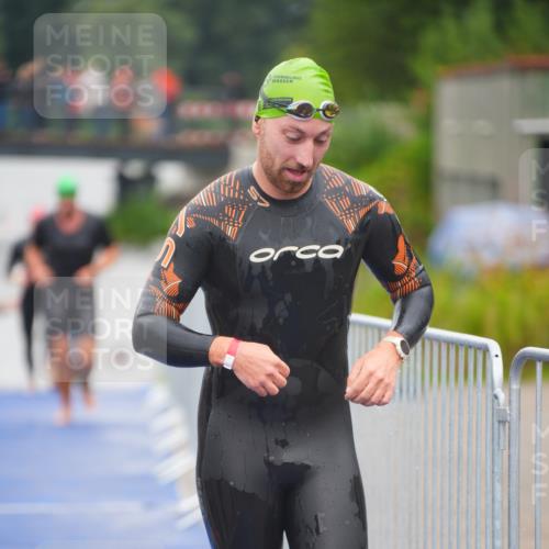 30.08.2026 - Elbe Triathlon Hamburg LAZAROV Photography http://msf.ph/oto/10035071 30.08.2026 09:01:58 Schwimmen 573, 582, 607 meine-sportfotos.de