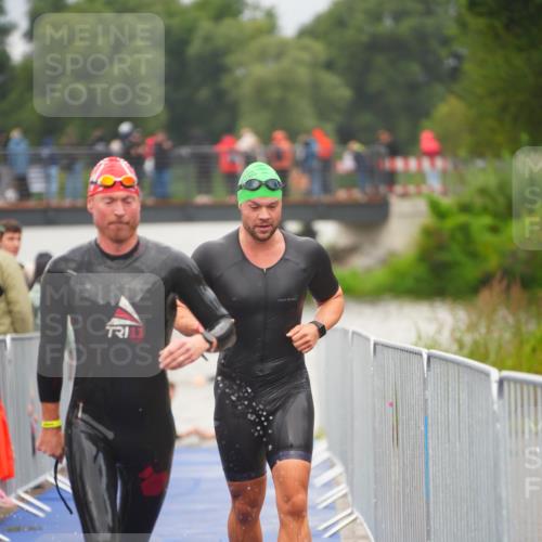 30.08.2026 - Elbe Triathlon Hamburg LAZAROV Photography http://msf.ph/oto/10035077 30.08.2026 09:02:03 Schwimmen 573, 582, 607, 701 meine-sportfotos.de
