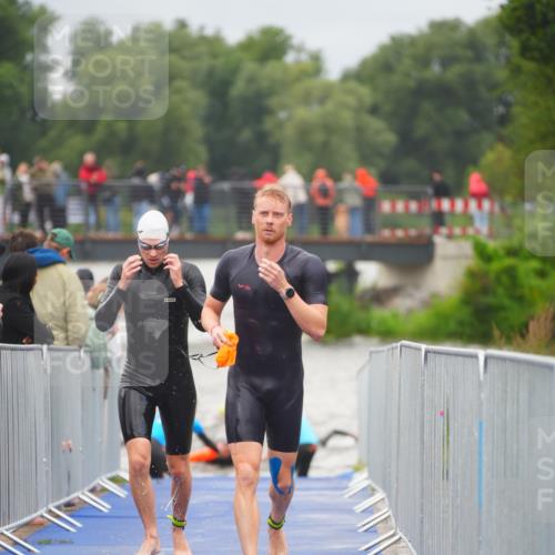 30.08.2026 - Elbe Triathlon Hamburg LAZAROV Photography http://msf.ph/oto/10035138 30.08.2026 09:02:28 Schwimmen 535, 541, 603 meine-sportfotos.de
