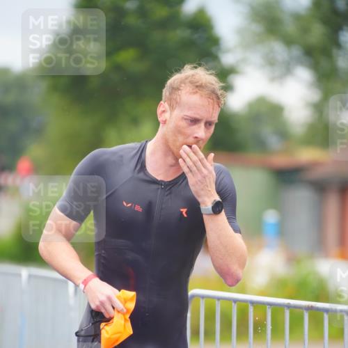 30.08.2026 - Elbe Triathlon Hamburg LAZAROV Photography http://msf.ph/oto/10035159 30.08.2026 09:02:31 Schwimmen 535, 541, 603 meine-sportfotos.de