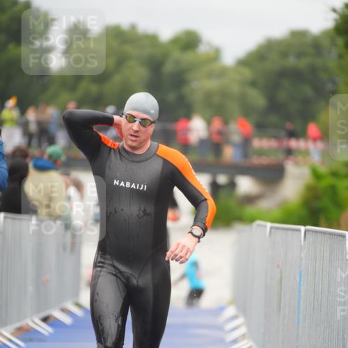30.08.2026 - Elbe Triathlon Hamburg LAZAROV Photography http://msf.ph/oto/10035182 30.08.2026 09:02:41 Schwimmen 535, 541, 617, 771 meine-sportfotos.de