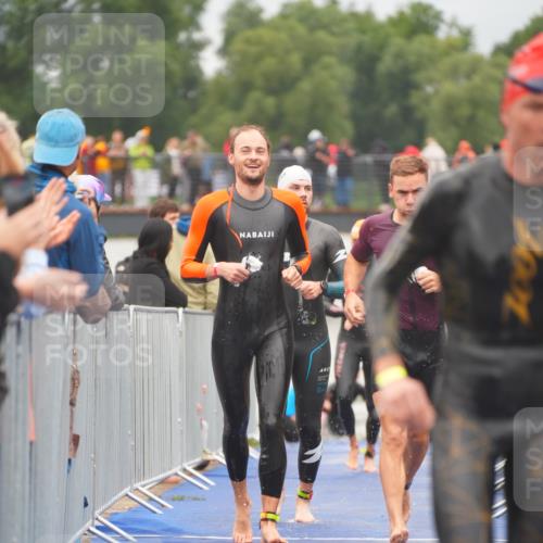 30.08.2026 - Elbe Triathlon Hamburg LAZAROV Photography http://msf.ph/oto/10035202 30.08.2026 09:02:45 Schwimmen 408, 462, 525, 535, 541, 617, 771 meine-sportfotos.de