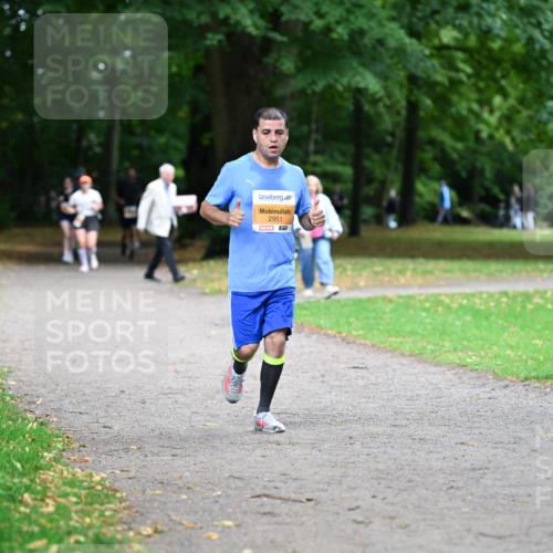 30.08.2026 - Blankeneser Heldenlauf Dr. Thomas Lammeyer http://msf.ph/oto/10035238 30.08.2026 10:42:49 Laufen 2951 meine-sportfotos.de