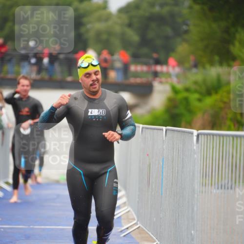 30.08.2026 - Elbe Triathlon Hamburg LAZAROV Photography http://msf.ph/oto/10035242 30.08.2026 09:02:54 Schwimmen 408, 439, 462, 525, 557, 617, 771 meine-sportfotos.de