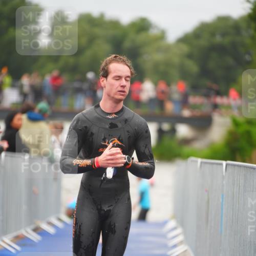 30.08.2026 - Elbe Triathlon Hamburg LAZAROV Photography http://msf.ph/oto/10035263 30.08.2026 09:02:58 Schwimmen 408, 439, 462, 525, 557, 621, 771 meine-sportfotos.de