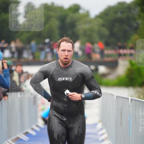 30.08.2026 - Elbe Triathlon Hamburg LAZAROV Photography http://msf.ph/oto/10035484 30.08.2026 09:03:48 Schwimmen 550, 560, 565, 611, 632 meine-sportfotos.de