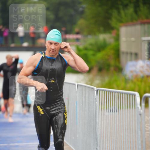 30.08.2026 - Elbe Triathlon Hamburg LAZAROV Photography http://msf.ph/oto/10035523 30.08.2026 09:03:59 Schwimmen 560, 565, 611, 632, 739 meine-sportfotos.de