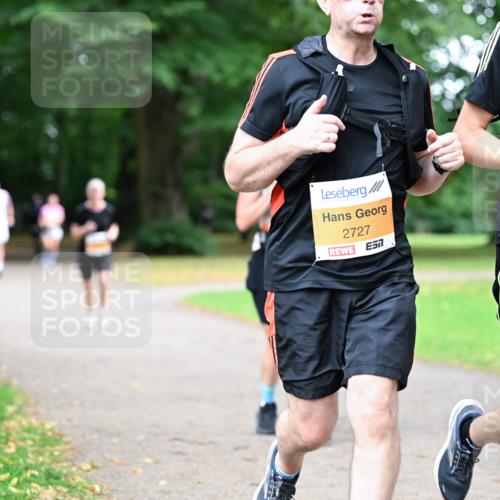 30.08.2026 - Blankeneser Heldenlauf Dr. Thomas Lammeyer http://msf.ph/oto/10035587 30.08.2026 10:43:52 Laufen 2727, 2728, 57 meine-sportfotos.de