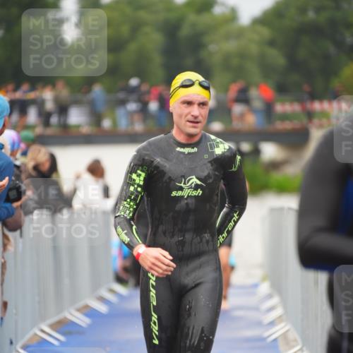 30.08.2026 - Elbe Triathlon Hamburg LAZAROV Photography http://msf.ph/oto/10035604 30.08.2026 09:04:18 Schwimmen 395, 506, 509, 514, 529, 533, 555, 579, 596, 761 meine-sportfotos.de