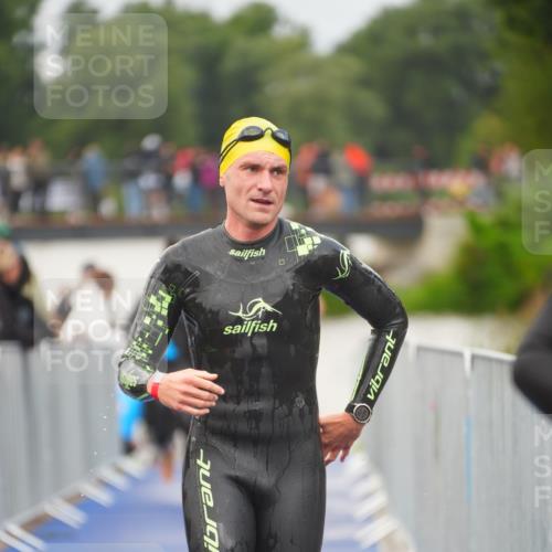30.08.2026 - Elbe Triathlon Hamburg LAZAROV Photography http://msf.ph/oto/10035606 30.08.2026 09:04:18 Schwimmen 395, 506, 509, 514, 529, 533, 555, 579, 596, 761 meine-sportfotos.de