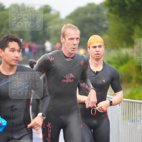 30.08.2026 - Elbe Triathlon Hamburg LAZAROV Photography http://msf.ph/oto/10035638 30.08.2026 09:04:23 Schwimmen 395, 506, 509, 514, 529, 579, 585, 596, 691, 761 meine-sportfotos.de