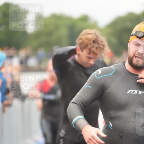 30.08.2026 - Elbe Triathlon Hamburg LAZAROV Photography http://msf.ph/oto/10035682 30.08.2026 09:04:31 Schwimmen 395, 409, 505, 506, 514, 529, 537, 579, 585, 619, 670, 691, 708, 761 meine-sportfotos.de