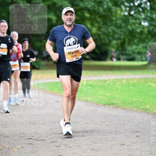 30.08.2026 - Blankeneser Heldenlauf Dr. Thomas Lammeyer http://msf.ph/oto/10035809 30.08.2026 10:44:37 Laufen 2098 meine-sportfotos.de