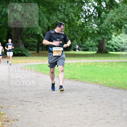 30.08.2026 - Blankeneser Heldenlauf Dr. Thomas Lammeyer http://msf.ph/oto/10035858 30.08.2026 10:44:46 Laufen 2412, 2459 meine-sportfotos.de