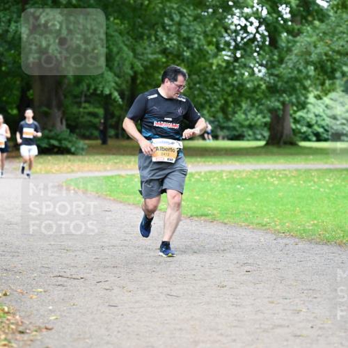 30.08.2026 - Blankeneser Heldenlauf Dr. Thomas Lammeyer http://msf.ph/oto/10035859 30.08.2026 10:44:46 Laufen 2412 meine-sportfotos.de