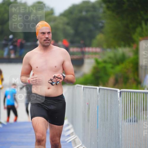 30.08.2026 - Elbe Triathlon Hamburg LAZAROV Photography http://msf.ph/oto/10035919 30.08.2026 09:05:37 Schwimmen 503, 558, 578, 581 meine-sportfotos.de