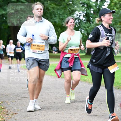 30.08.2026 - Blankeneser Heldenlauf Dr. Thomas Lammeyer http://msf.ph/oto/10035955 30.08.2026 10:45:02 Laufen 2041, 2233, 2217 meine-sportfotos.de