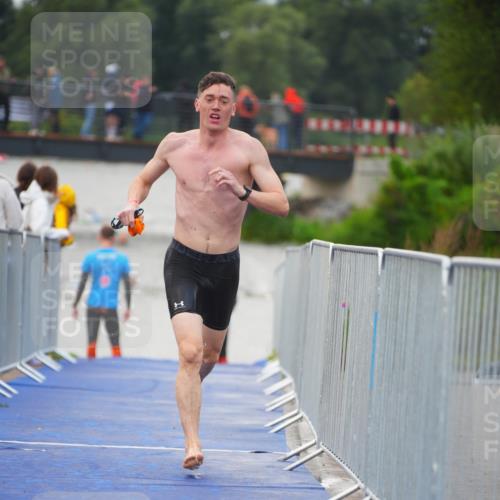 30.08.2026 - Elbe Triathlon Hamburg LAZAROV Photography http://msf.ph/oto/10035994 30.08.2026 09:05:56 Schwimmen 503, 561, 576, 660 meine-sportfotos.de