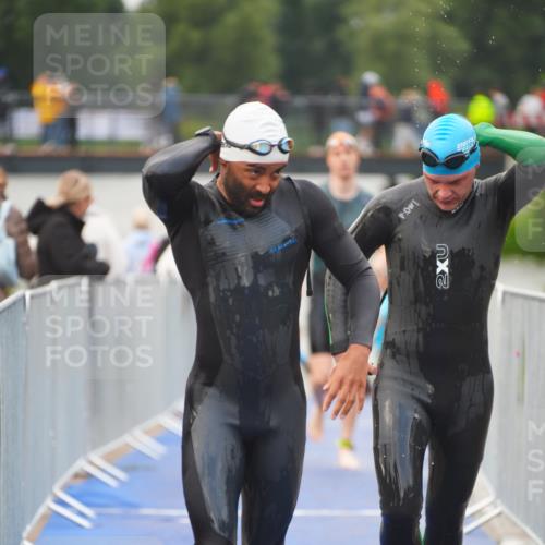 30.08.2026 - Elbe Triathlon Hamburg LAZAROV Photography http://msf.ph/oto/10036160 30.08.2026 09:07:03 Schwimmen 569, 626, 636, 647 meine-sportfotos.de