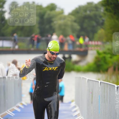 30.08.2026 - Elbe Triathlon Hamburg LAZAROV Photography http://msf.ph/oto/10036248 30.08.2026 09:07:28 Schwimmen 640, 663, 668, 756, 976 meine-sportfotos.de