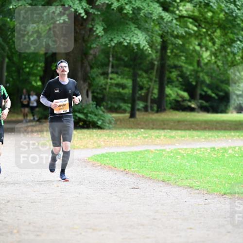 30.08.2026 - Blankeneser Heldenlauf Dr. Thomas Lammeyer http://msf.ph/oto/10036349 30.08.2026 10:46:13 Laufen 2395, 2905 meine-sportfotos.de
